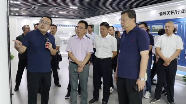 湖北省鄂州市委常委、副市长卢辉一行莅临芭乐视频下载污在线观看考察调研